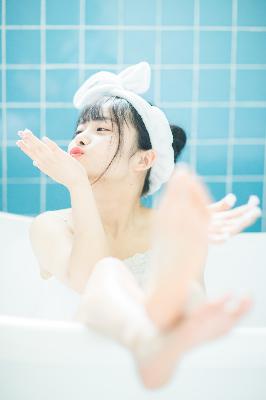 中文人妻熟妇乱又伧精品成熟